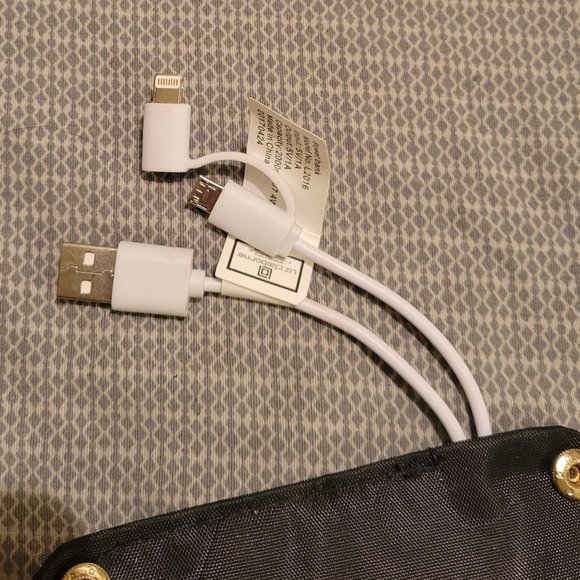 Liz Claiborne Power Bank Phone Charging Wallet Clutch in Forest Green NWT - Picture 11 of 13